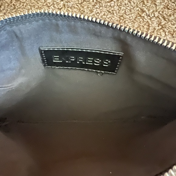 Express Clutch - Picture 5 of 5